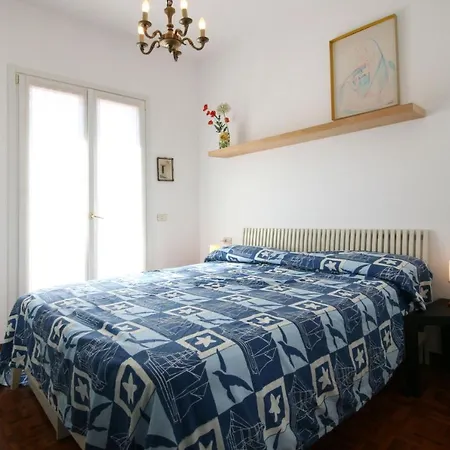 Cremona فيلة